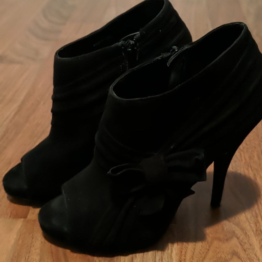 ALDO peep toe booties